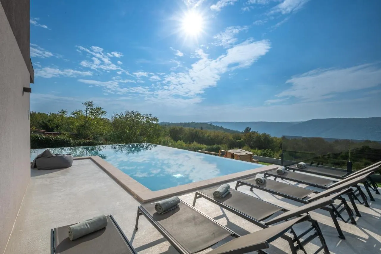 Villa Memory Raša