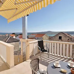 apartments-kontrada.hotelinzadar.com/